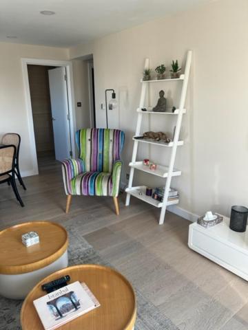 2 Bedroom Chelsea Apartment 런던 외부 사진